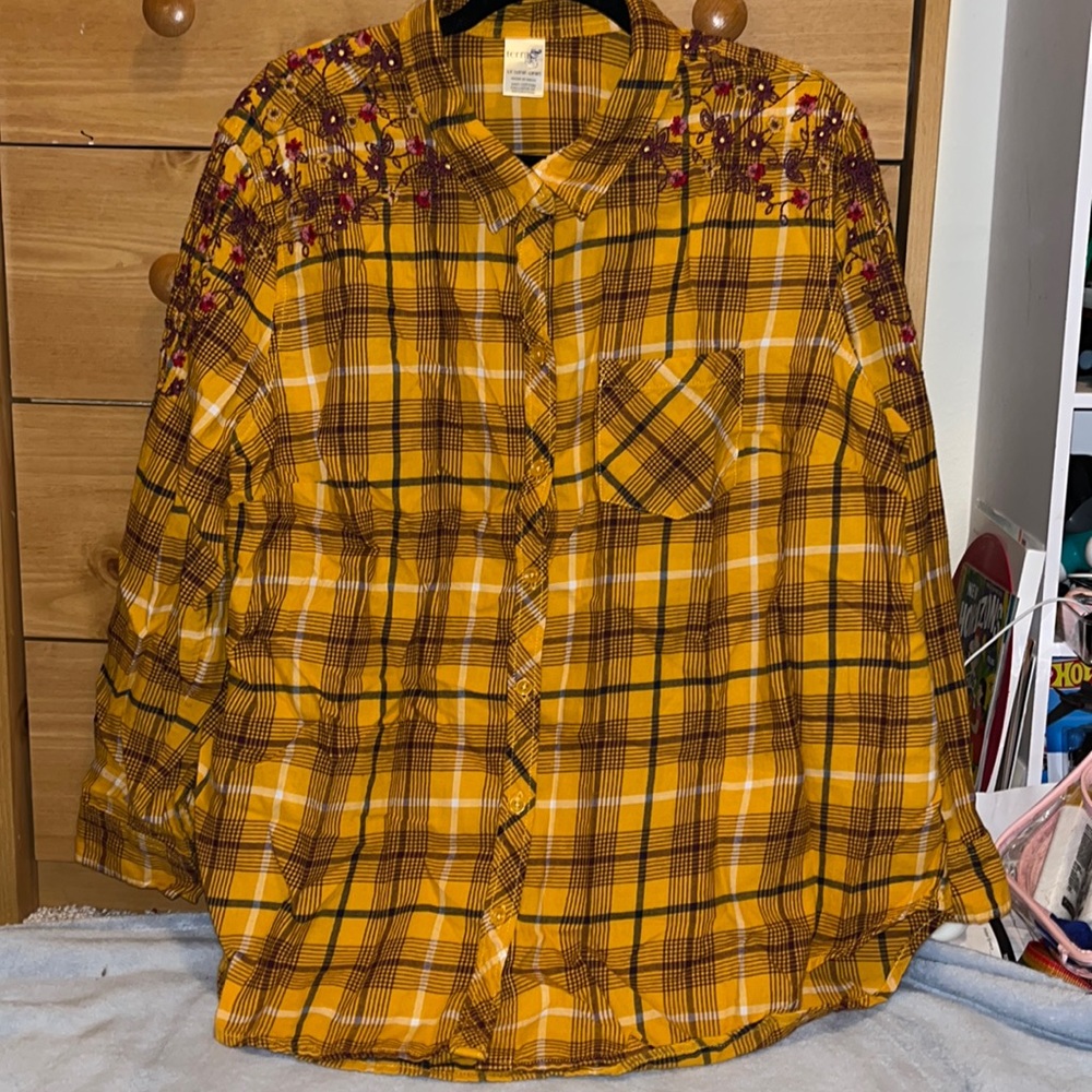 terra & sky yellow and embroidered flannel